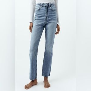 Zara High Rise Straight Jeans